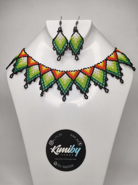 KIMI BY - CONJUNTO MOSTACILLA COLLAR Y ARETES